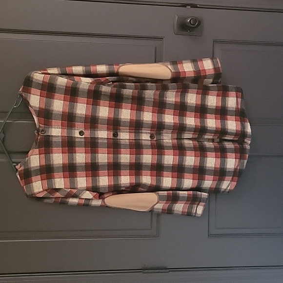 Plaid Top - Picture 2 of 2